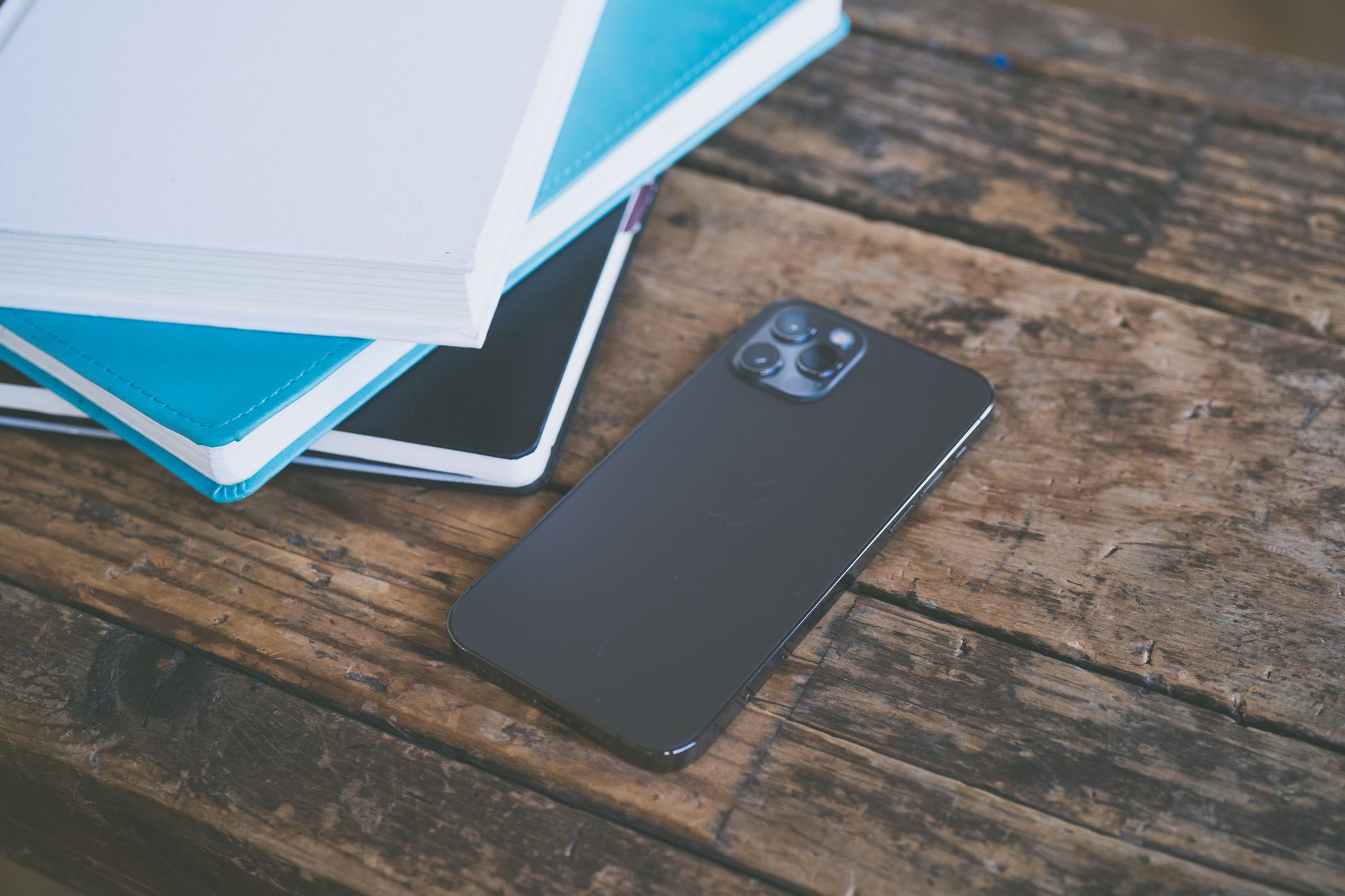 iPhone 18 Rumors: 12GB RAM, 2nm Chip, and the Future of On-Device AI Productivity