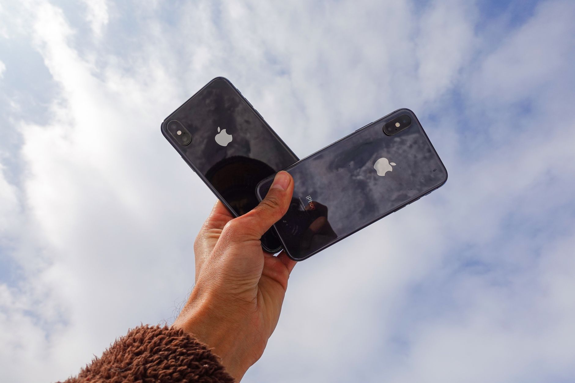 Apple's iPhone 18 Pro Strategy: Limiting Colors to Maintain Price